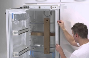 Установка встраиваемого холодильника в Тюмени